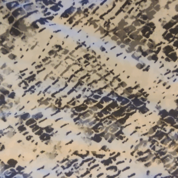 Victoria's Secret Pink Sport. Python print legging. Sz XL - Picture 3 of 3